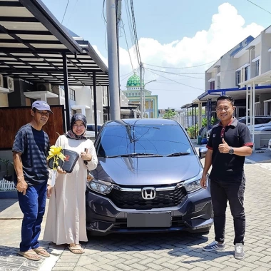 Delivery New Honda Brio Satya Matic Meteroid Gray Metal