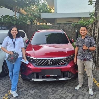 Delivery New Honda WR-V RS Merah Surabaya