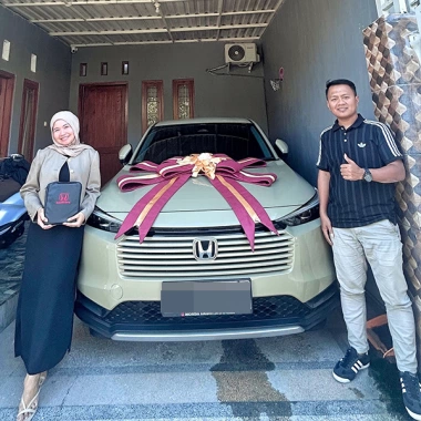 Delivery New Honda HR-V Delivery E+ CVT Shand Khaki Sur
