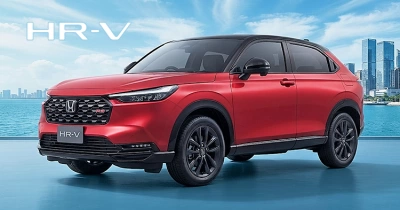 Warna Blazing Red Pearl Two Tone New Honda HRV tipe RS