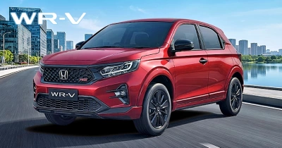 Warna Blazing Red Pearl New Honda WR-V tipe RS